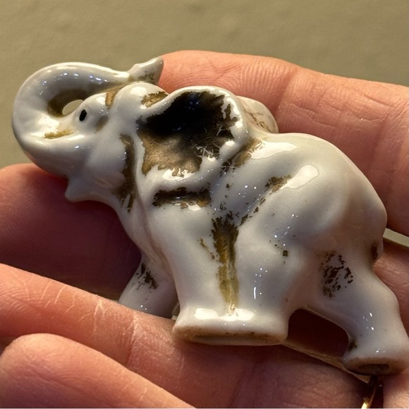 Vintage White and Gold-like Miniature Elephant Figurine with Upturned Trunk - Picture 6 of 13